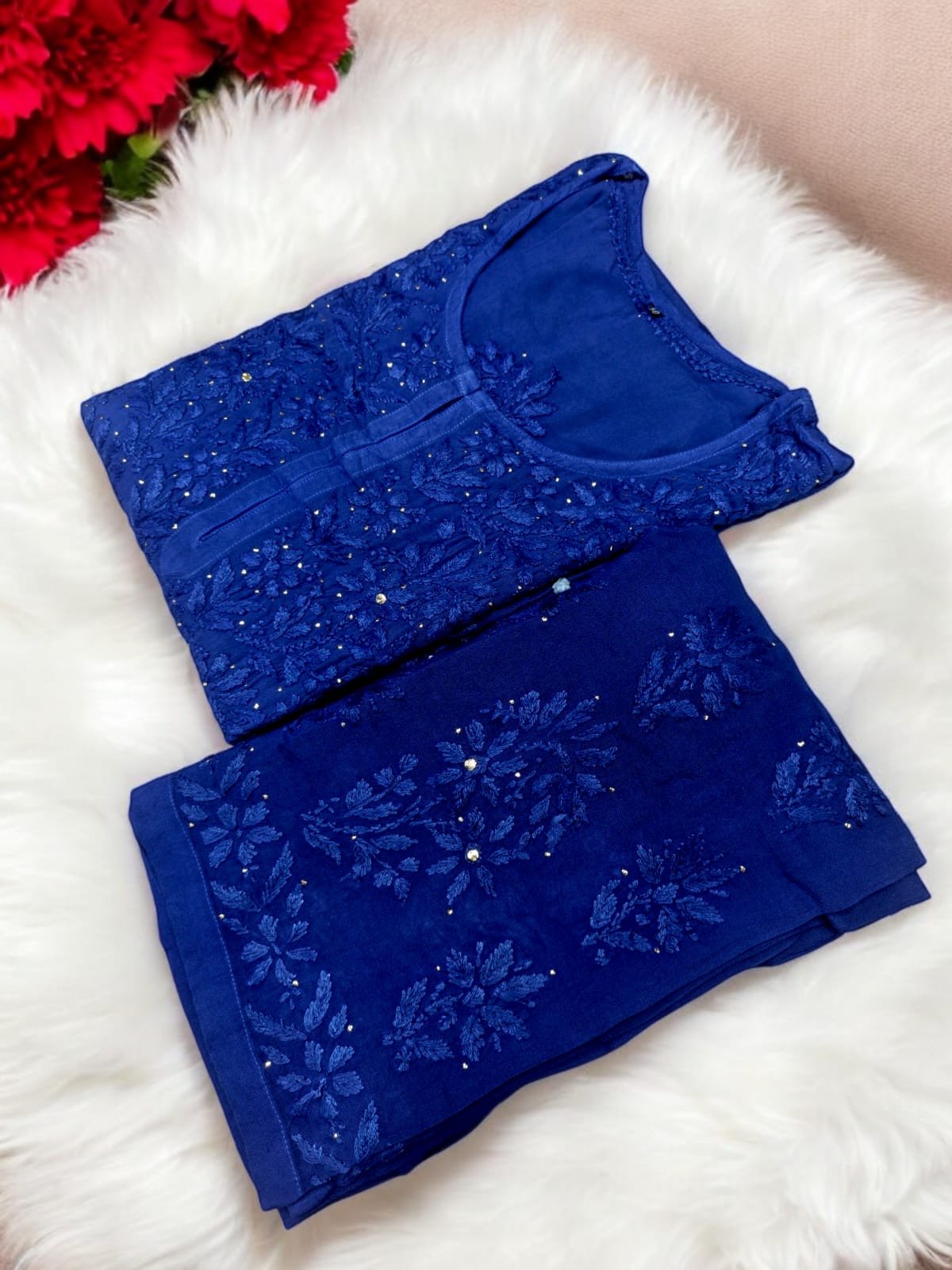 38 / blue