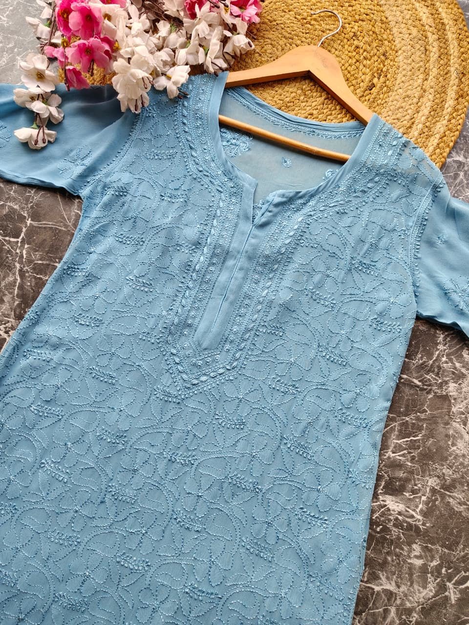 Premium viscose kurti With resham jaal allover work - Chikankari official