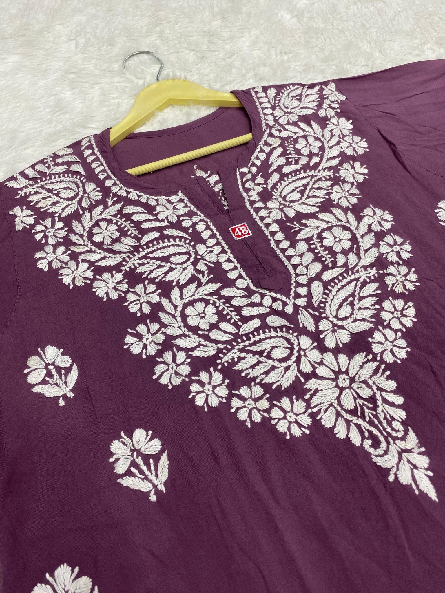 Pretty embroidered Short Top in Modal - Chikankari official