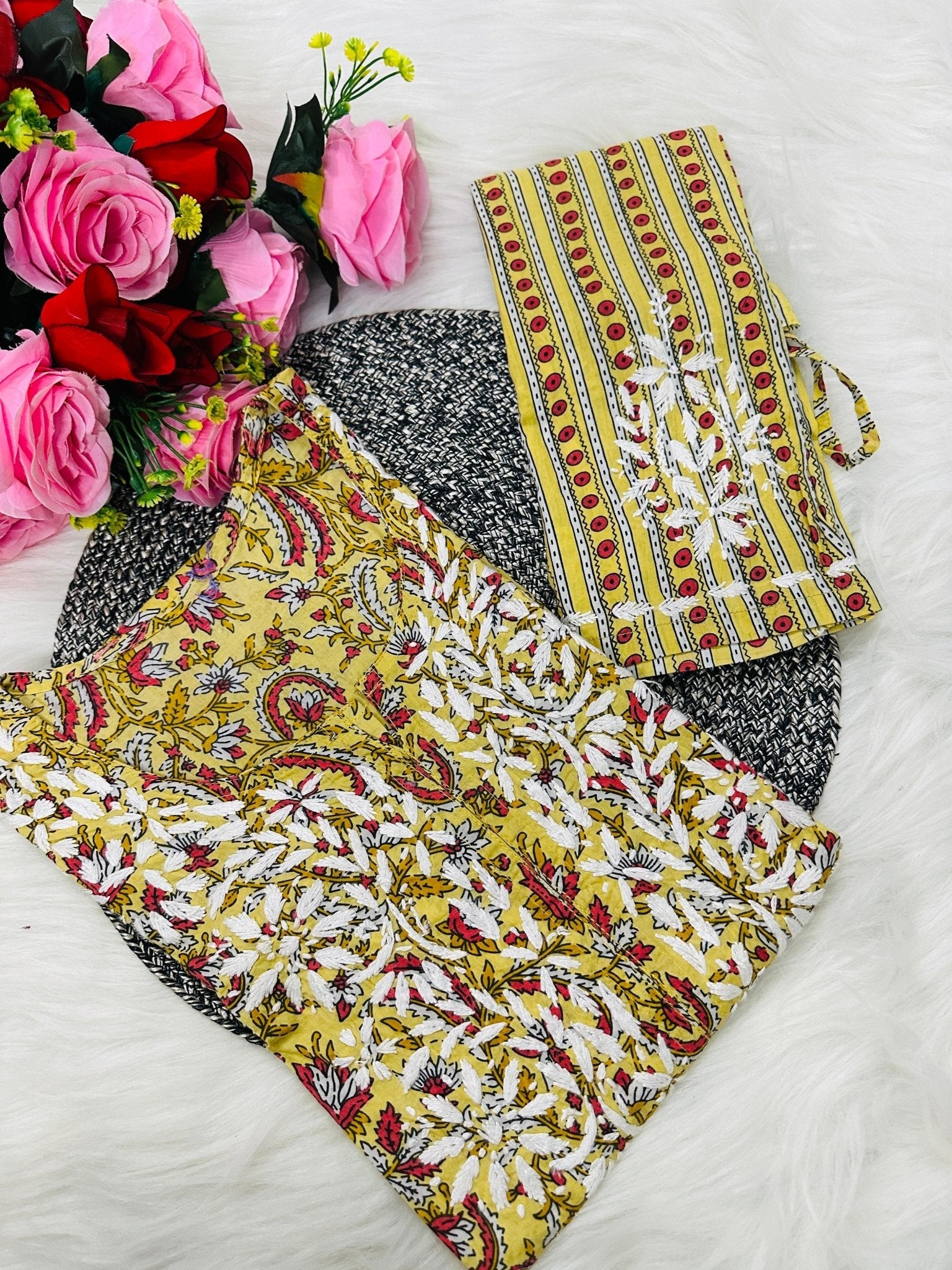 36 / mustard