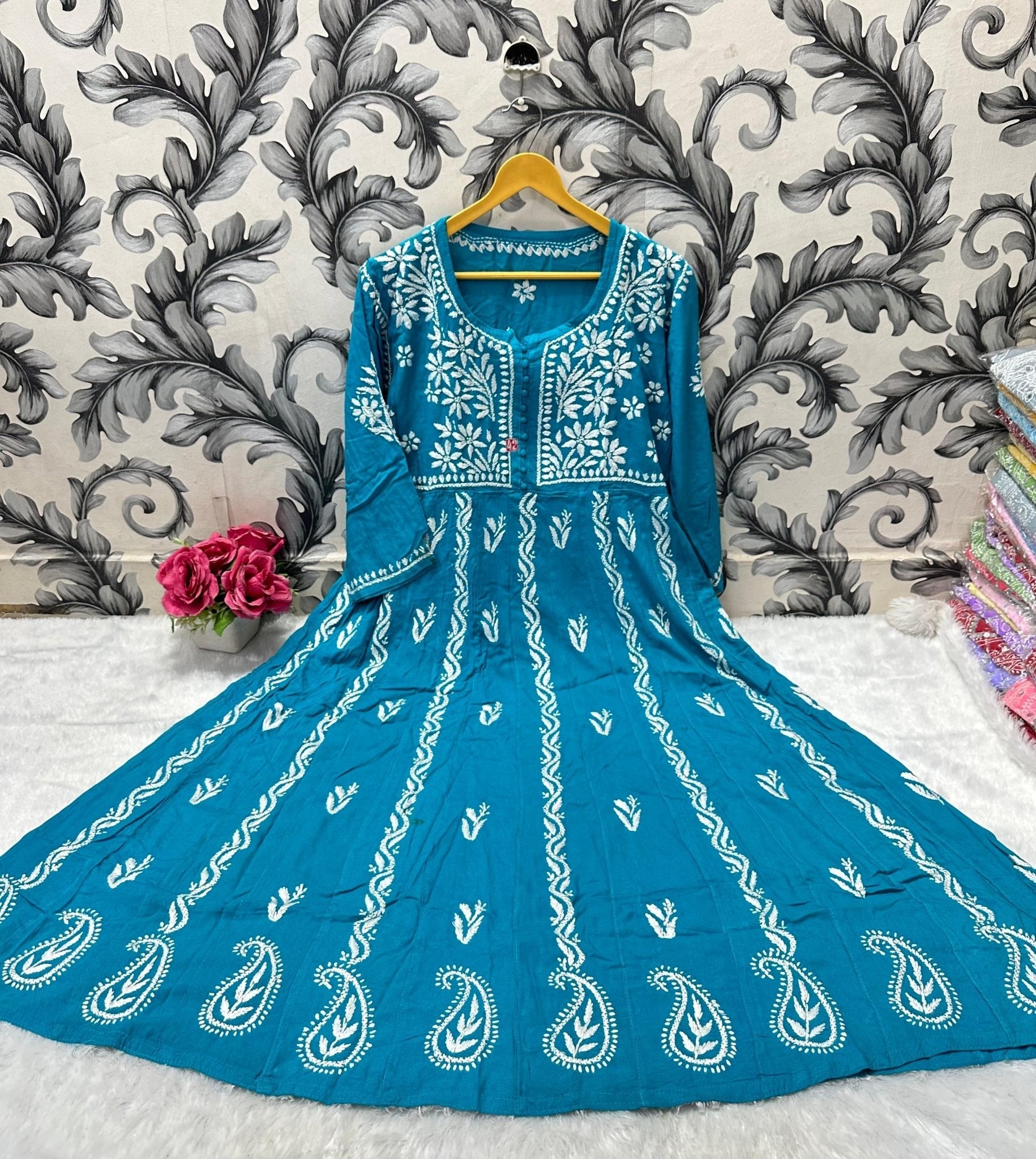 36 / teal blue