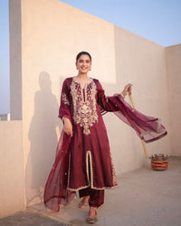 Pure Satin silk 3pc Festive wear Set - Chikankari official
