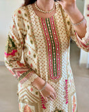 Pure Soft HEVAY BANANA SILK With Siquvance - Chikankari official