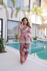 Queen pastle Comform Ethnic set with Purse - Chikankari official