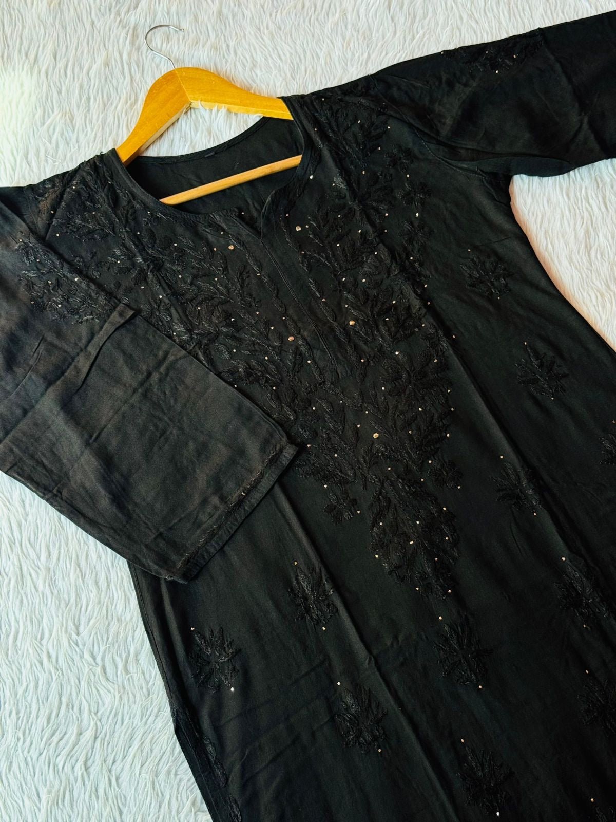 Rangrez Muqaish Rayon Leaves Design Kurta - Chikankari official