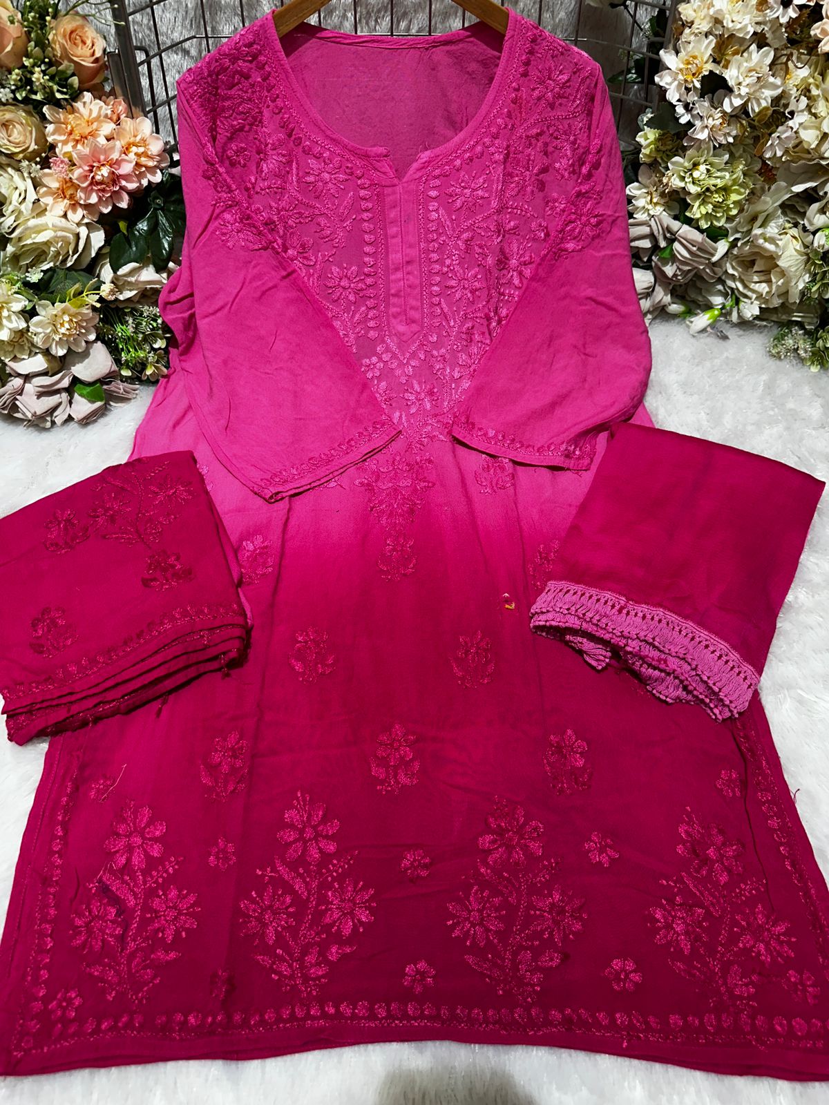 38 / pink