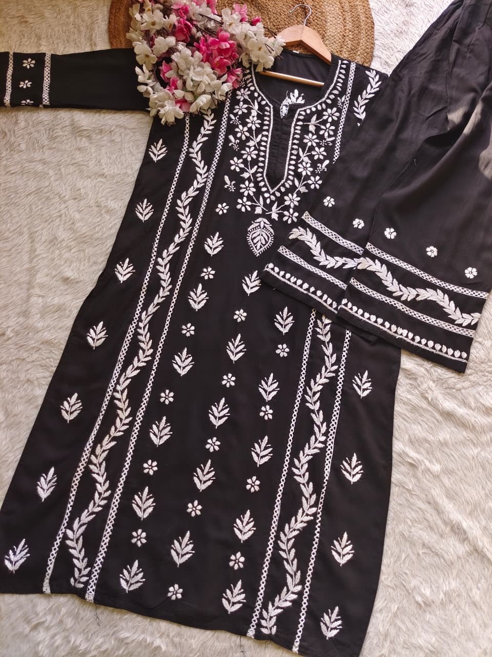 Rayon crafted designed white thread 2pc Set - Chikankari official