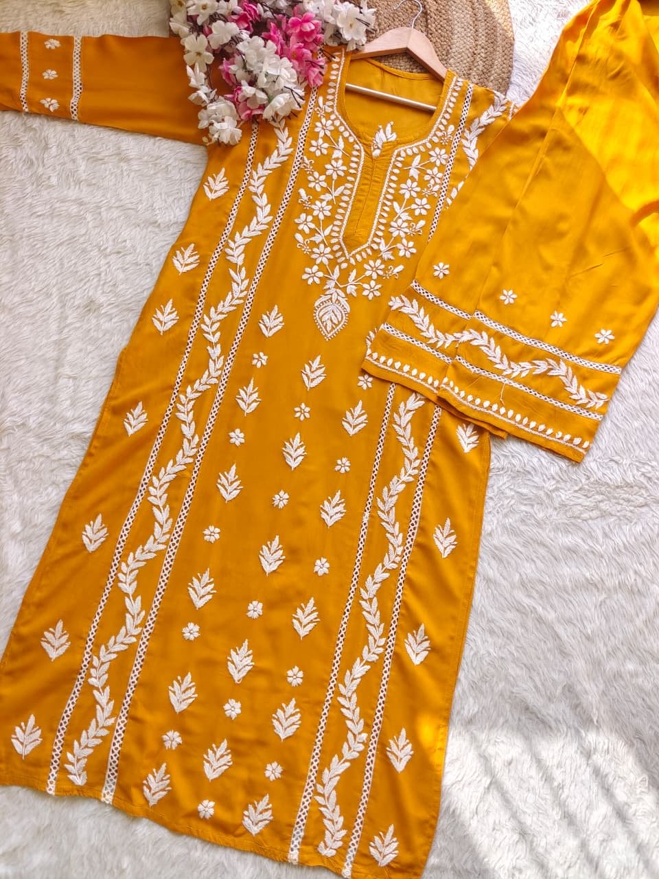 Rayon crafted designed white thread 2pc Set - Chikankari official