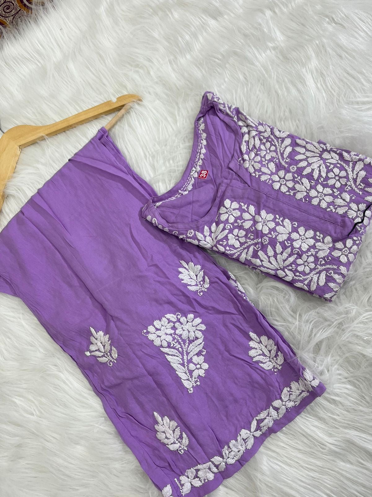 38 / lilac