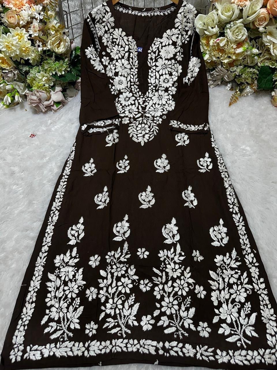 Rayon Fancy Heavy Bota Kurta - Chikankari official