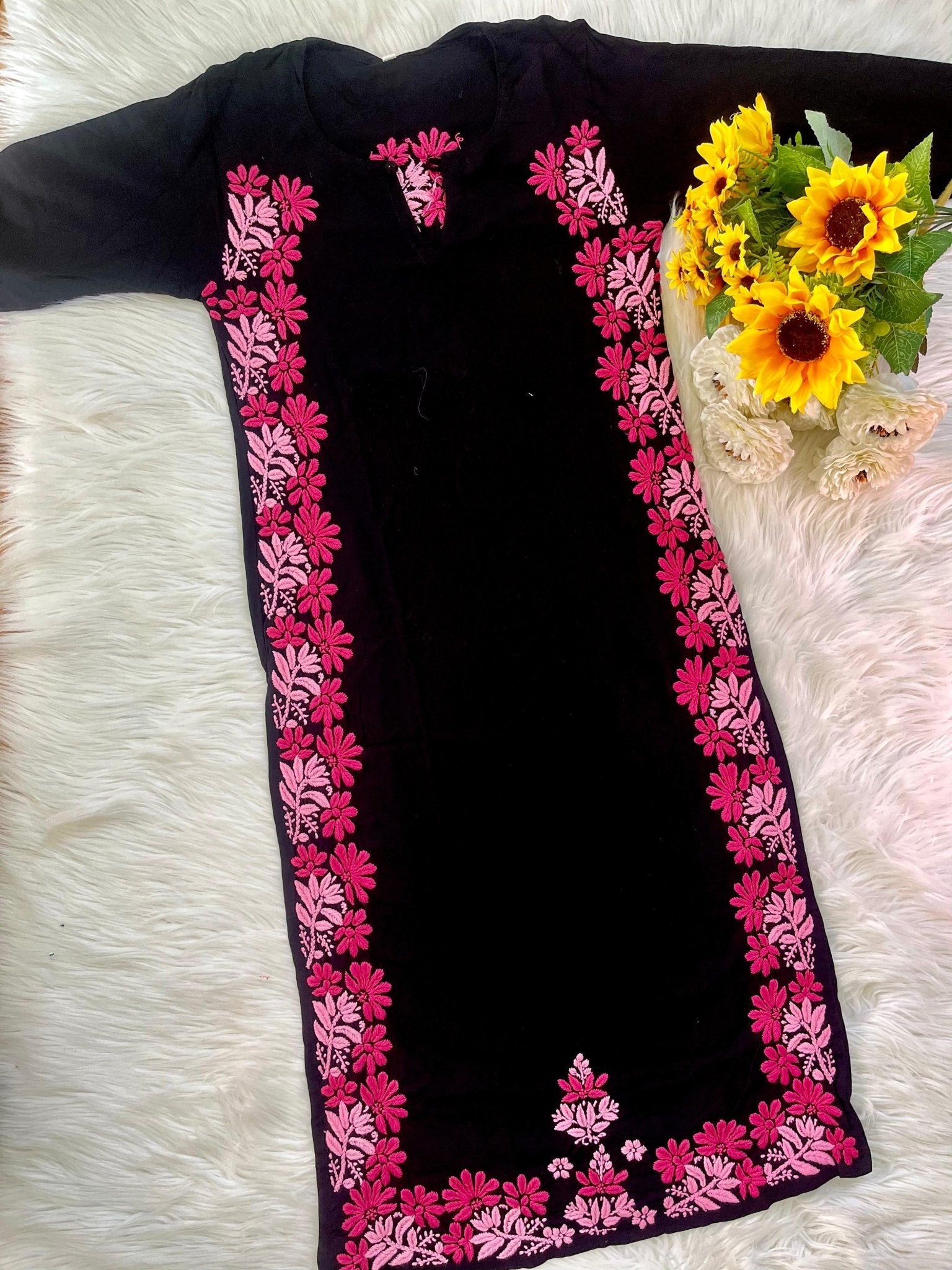 36 / hot pink