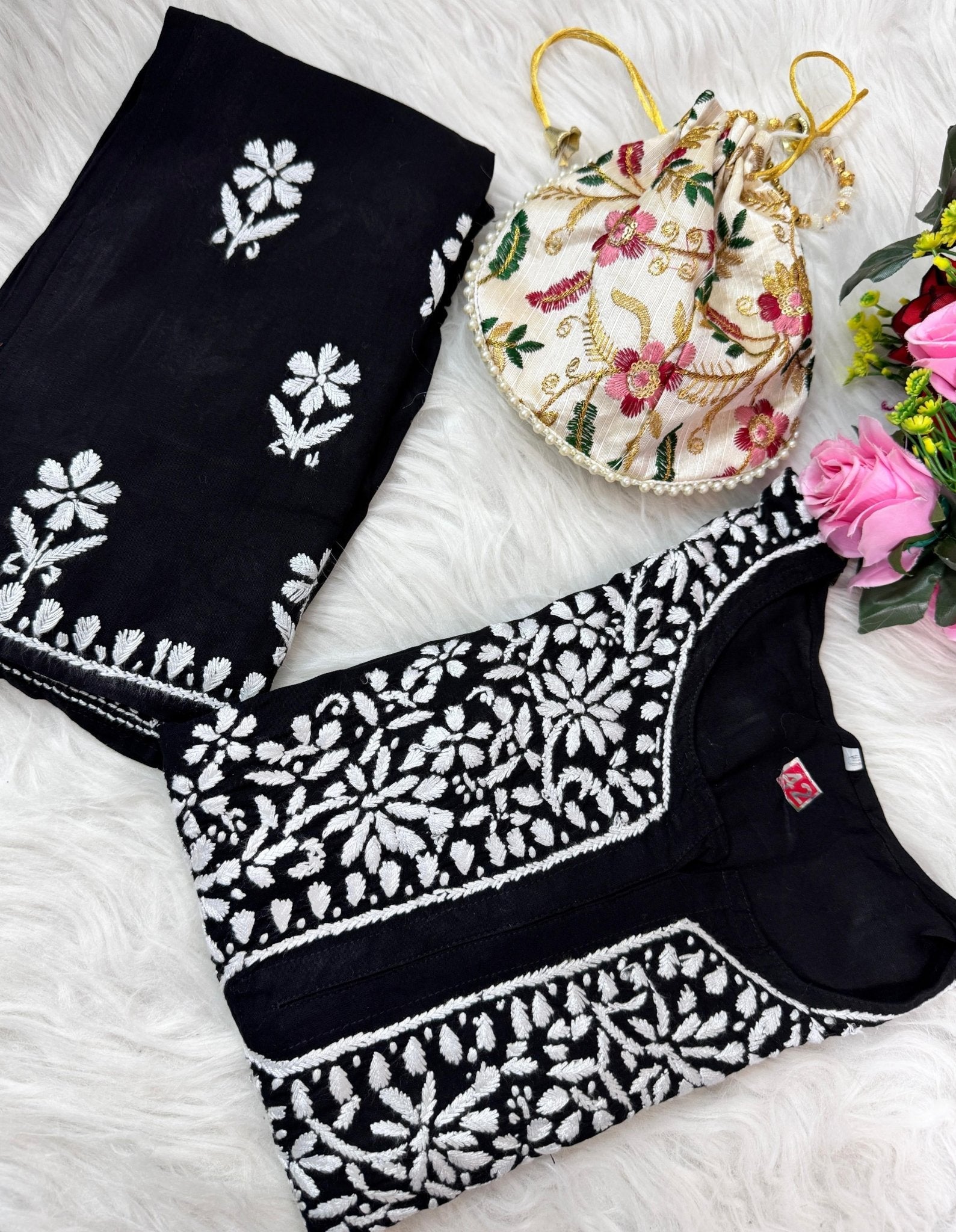 Santoshi Special Chikan Daman Co ord Set - Chikankari official