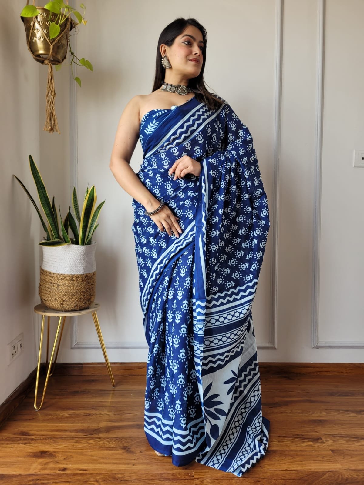 Saree With blouse 55+ Designs - Chikankari official