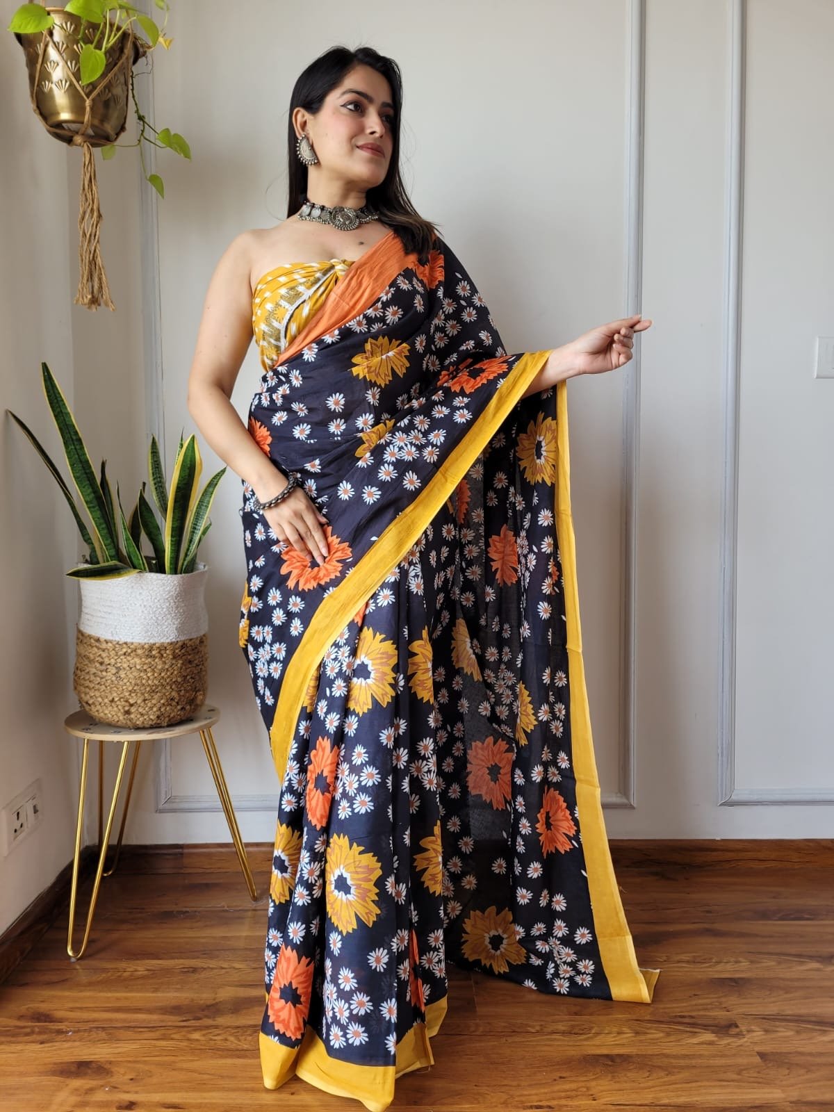 Saree With blouse 55+ Designs - Chikankari official