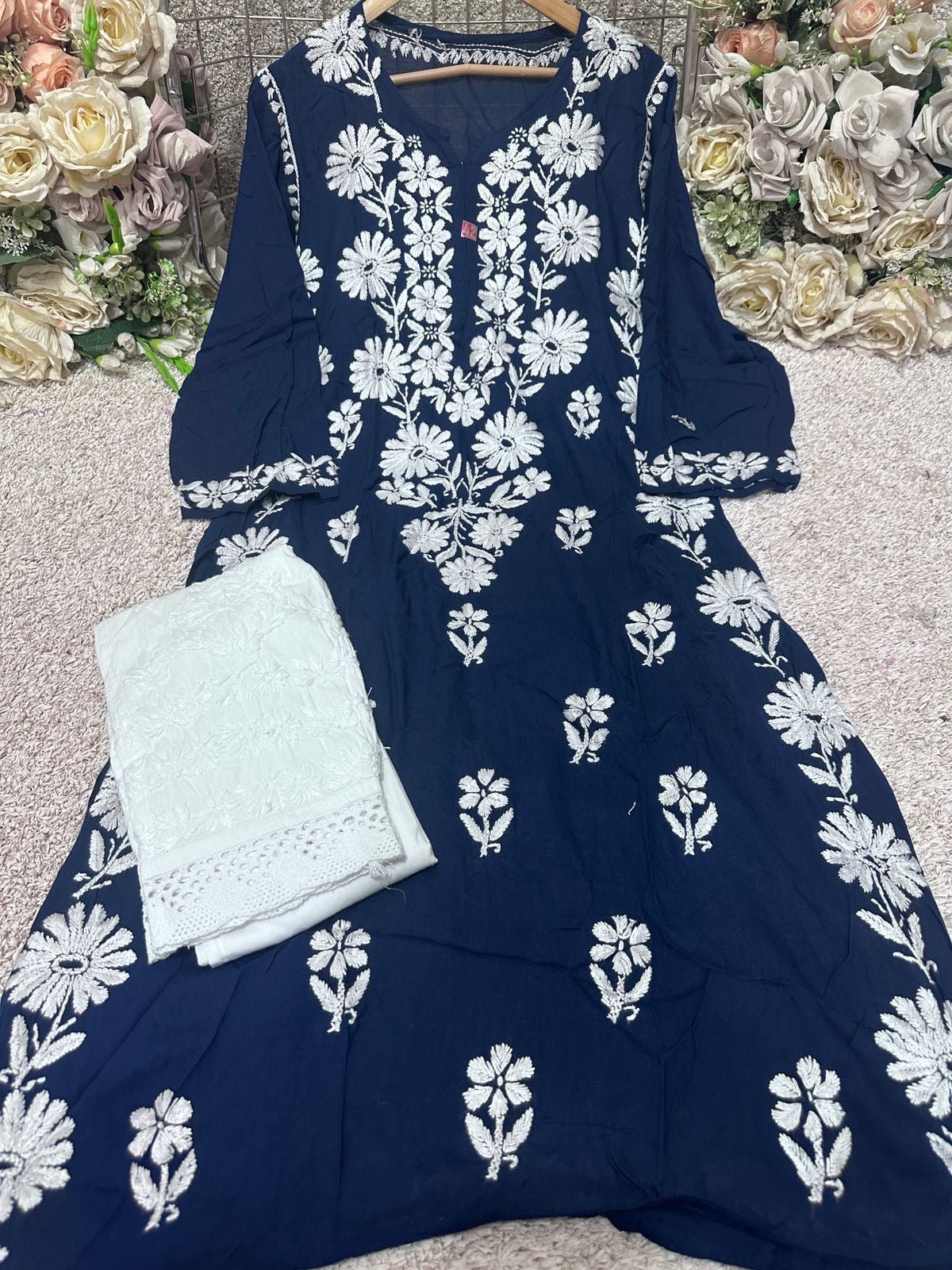 36 / navy blue