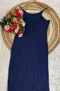 Sleeveless rayon Ghaspatti Soft Gala Buti top - Chikankari official