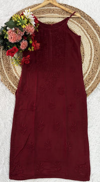 Sleeveless rayon Ghaspatti Soft Gala Buti top - Chikankari official