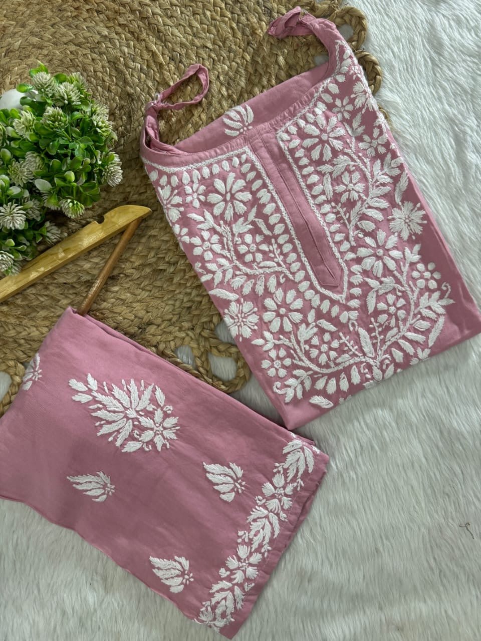 Sleeveless Rayon Kurti with Embroidery - Chikankari official