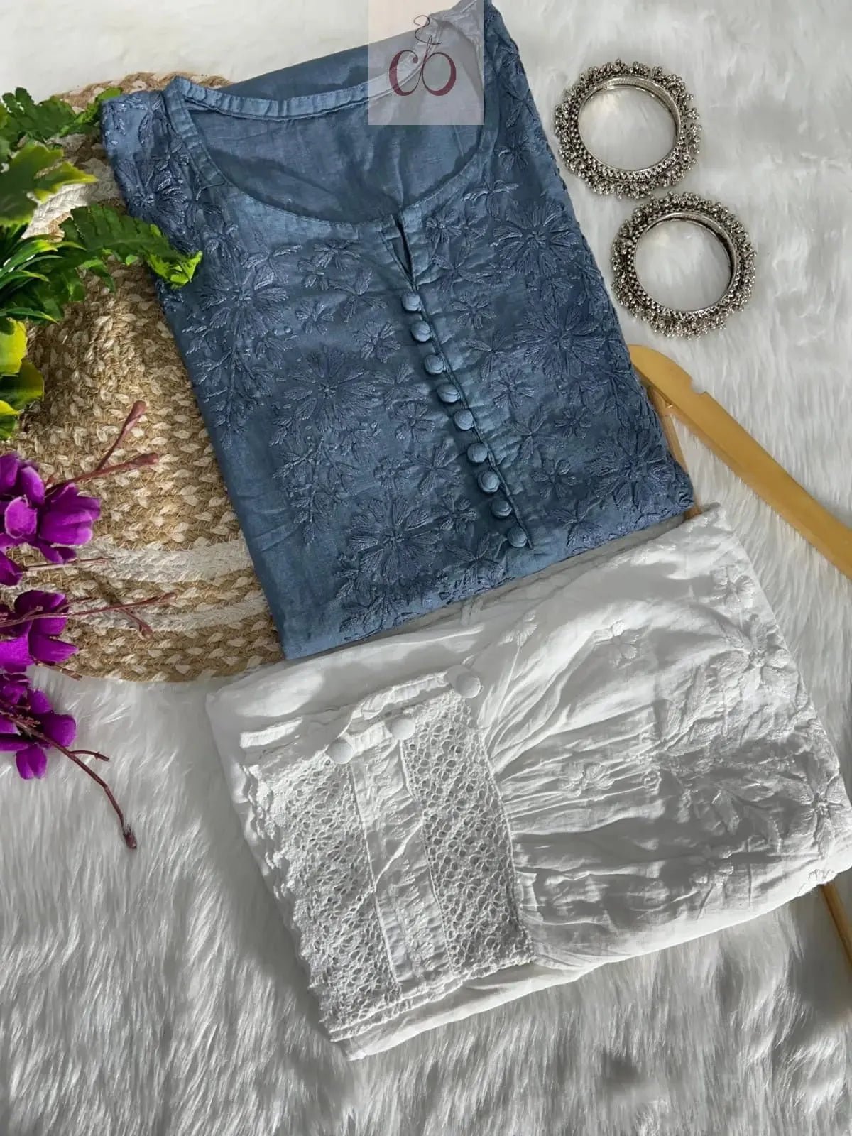 36 / coral blue