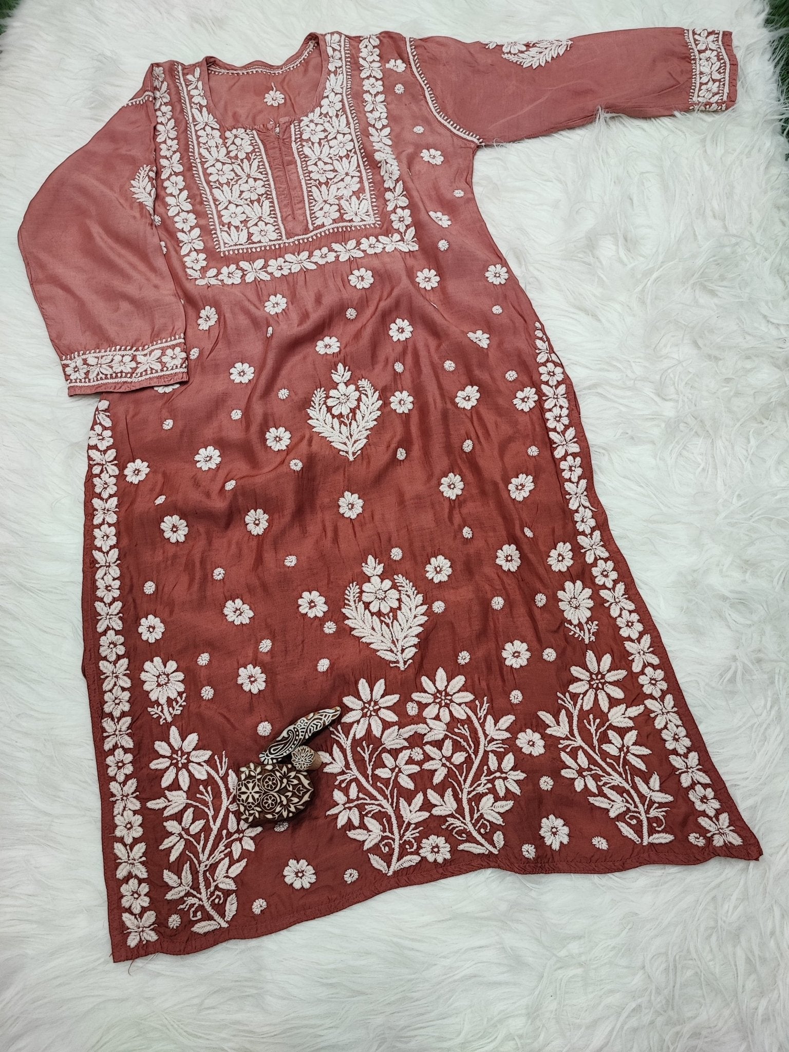 Soft Maslin Trendy Handcrafted kurta - Chikankari official