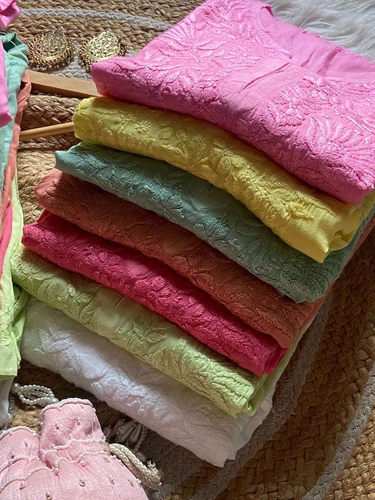 Soft pastel Shade dyed Rayon pocket pant - Chikankari official