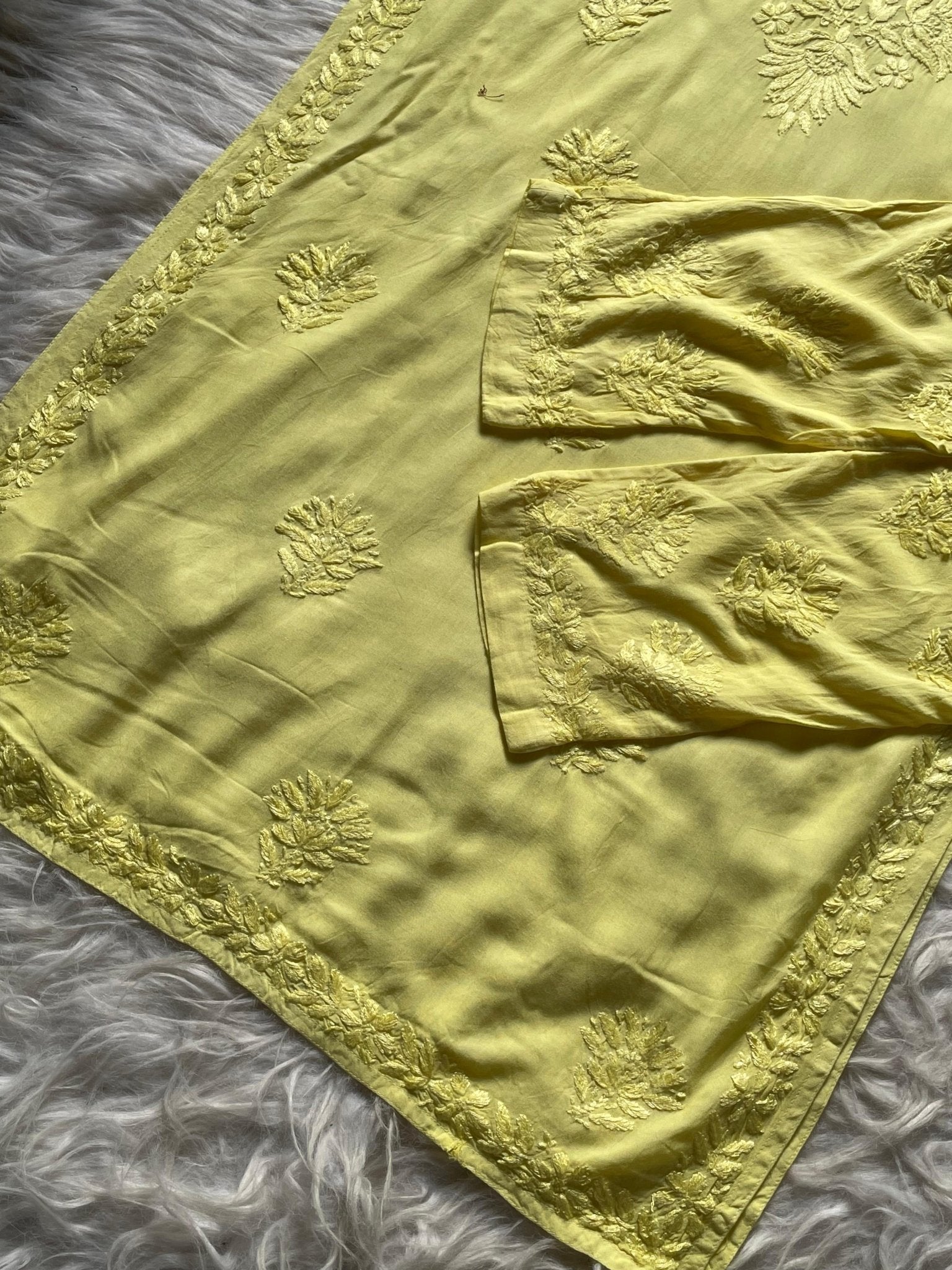 Soft pastel Shade dyed Rayon pocket pant - Chikankari official