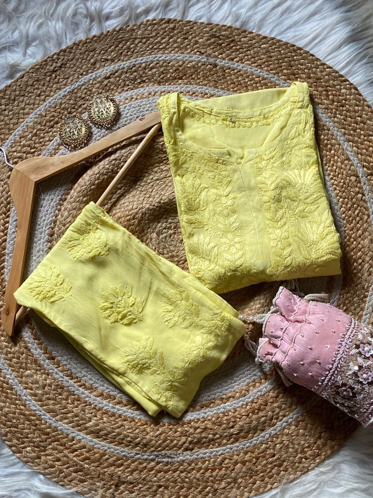Soft pastel Shade dyed Rayon pocket pant - Chikankari official