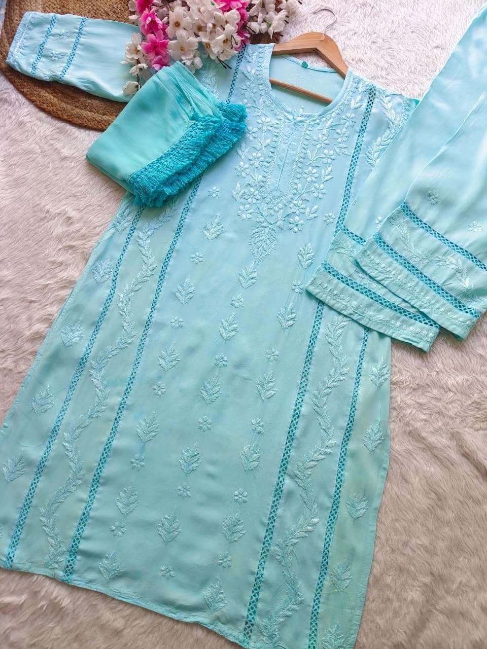 40 / sky blue