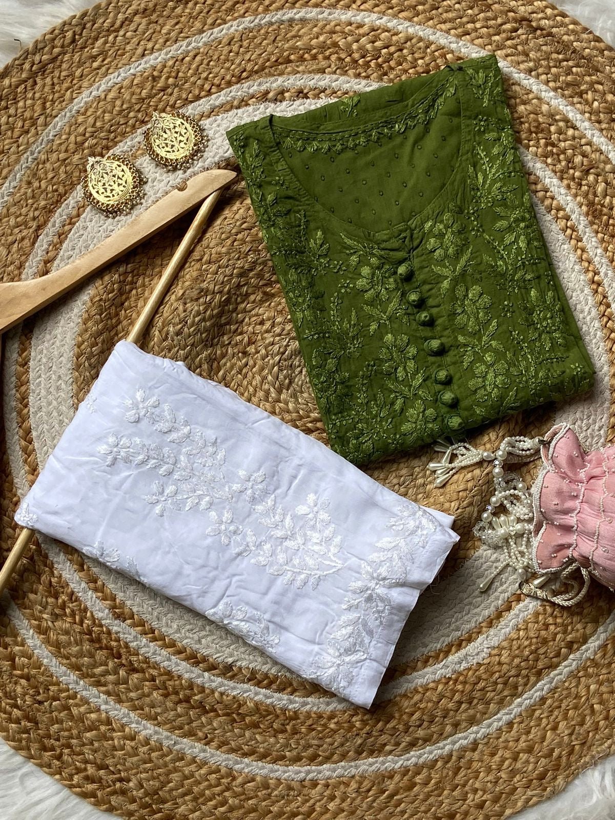 36 / mehendi green
