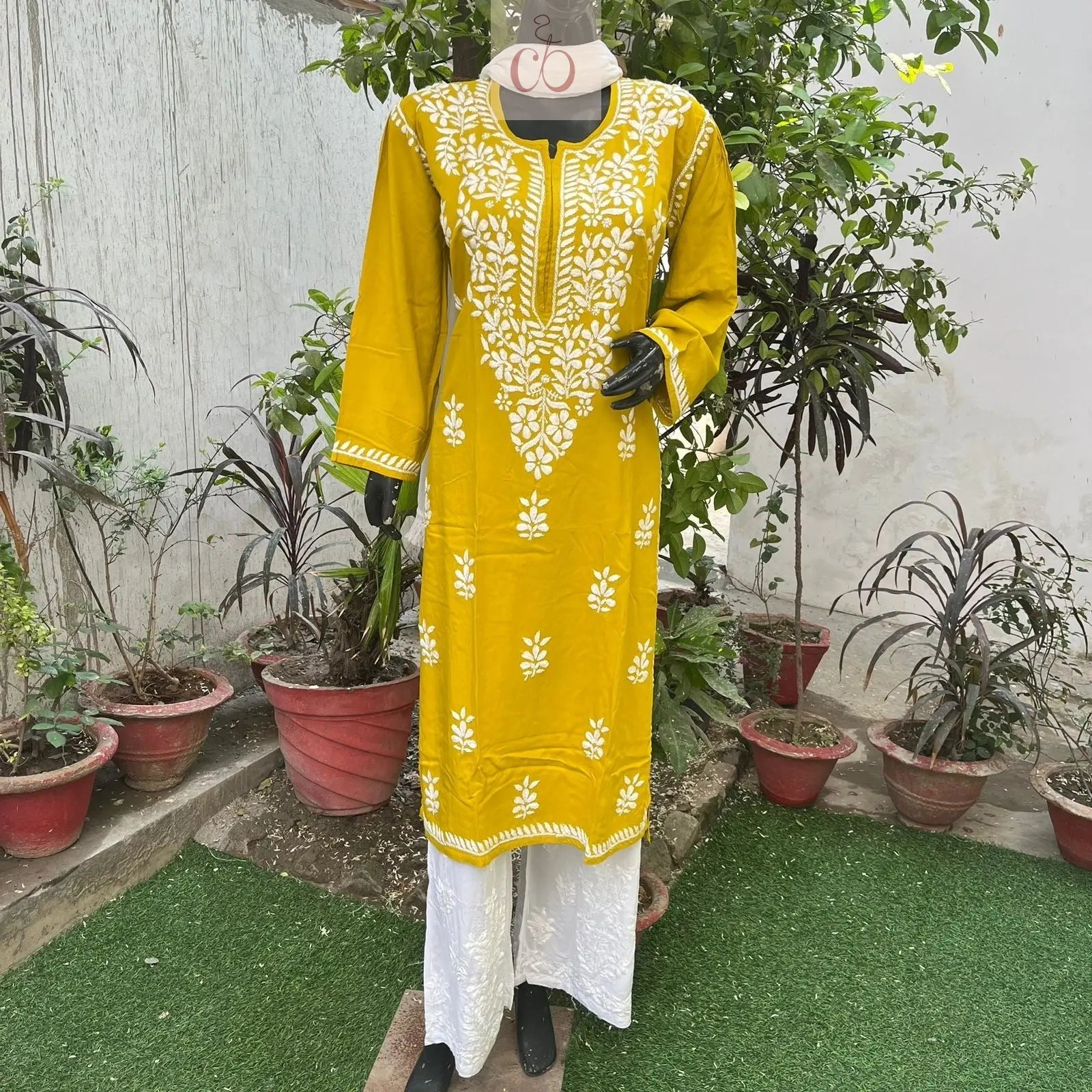 Straight Fir Rayon Kurtas - Chikankari official