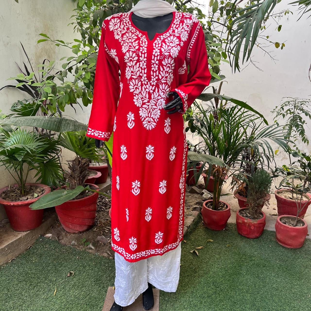 Straight fit rayon Kurta - Chikankari official