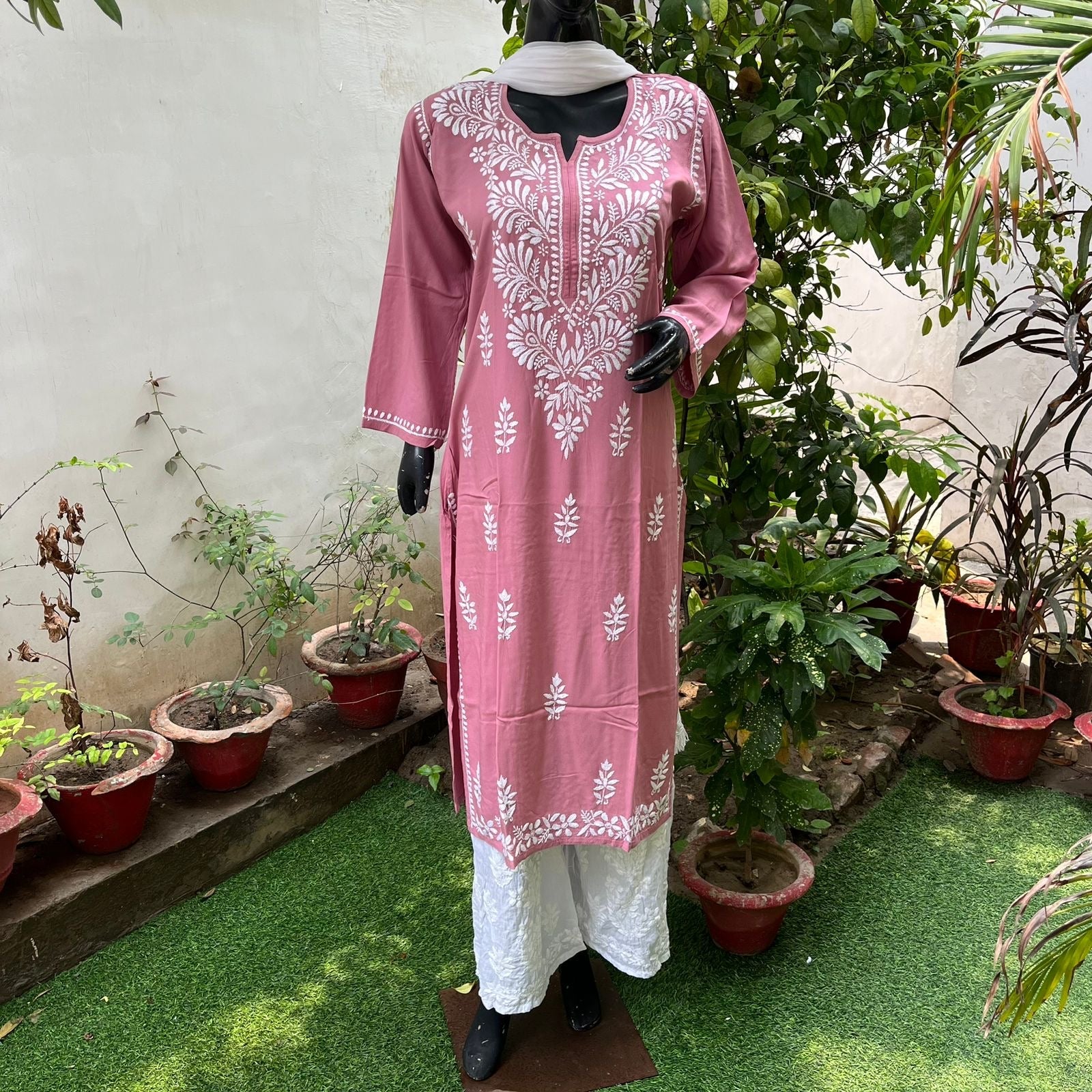 Straight Fit Rayon kurtis - Chikankari official