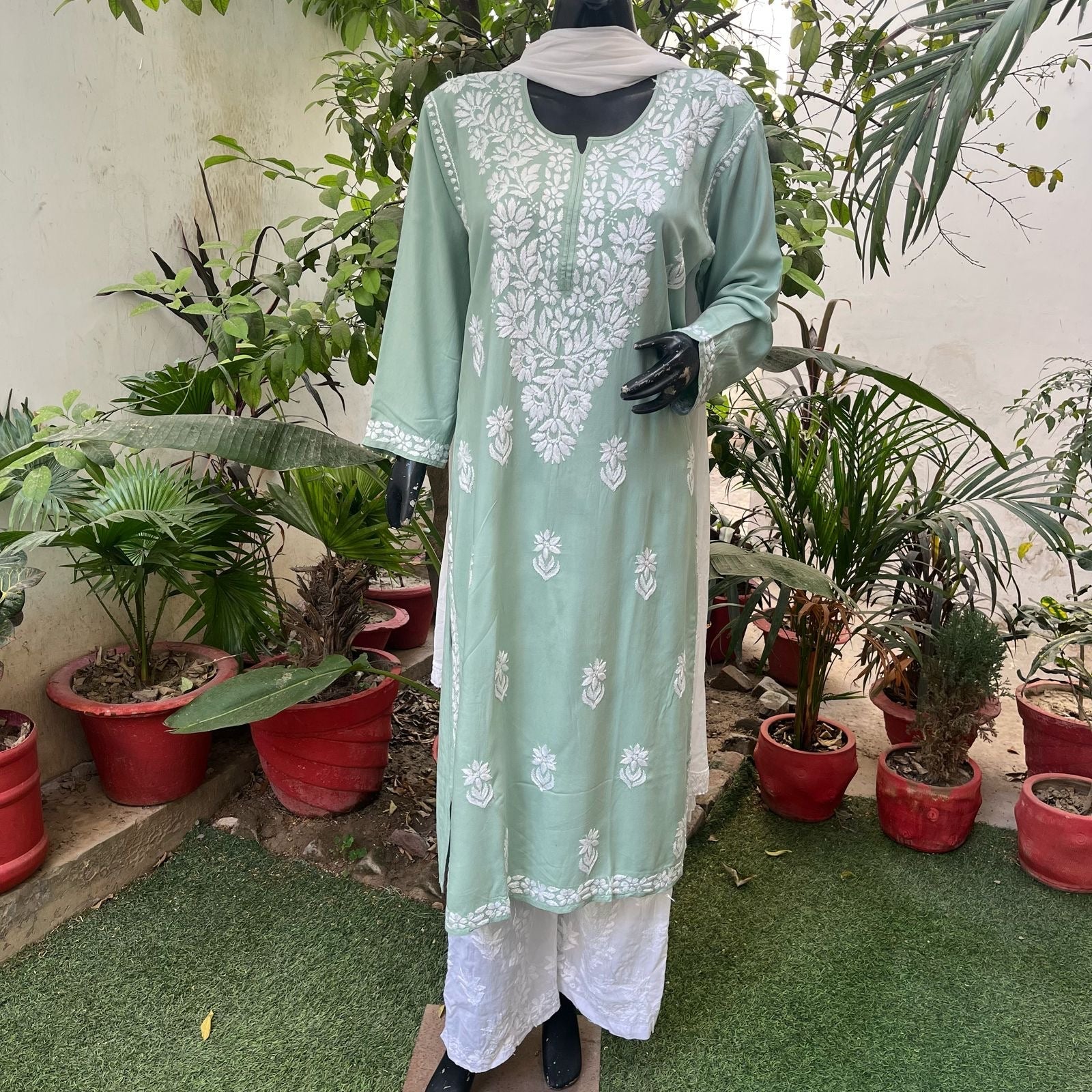Straight fit Rayon soft kurta - Chikankari official
