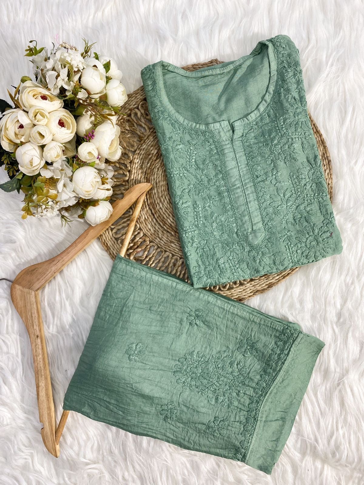 36 / teal