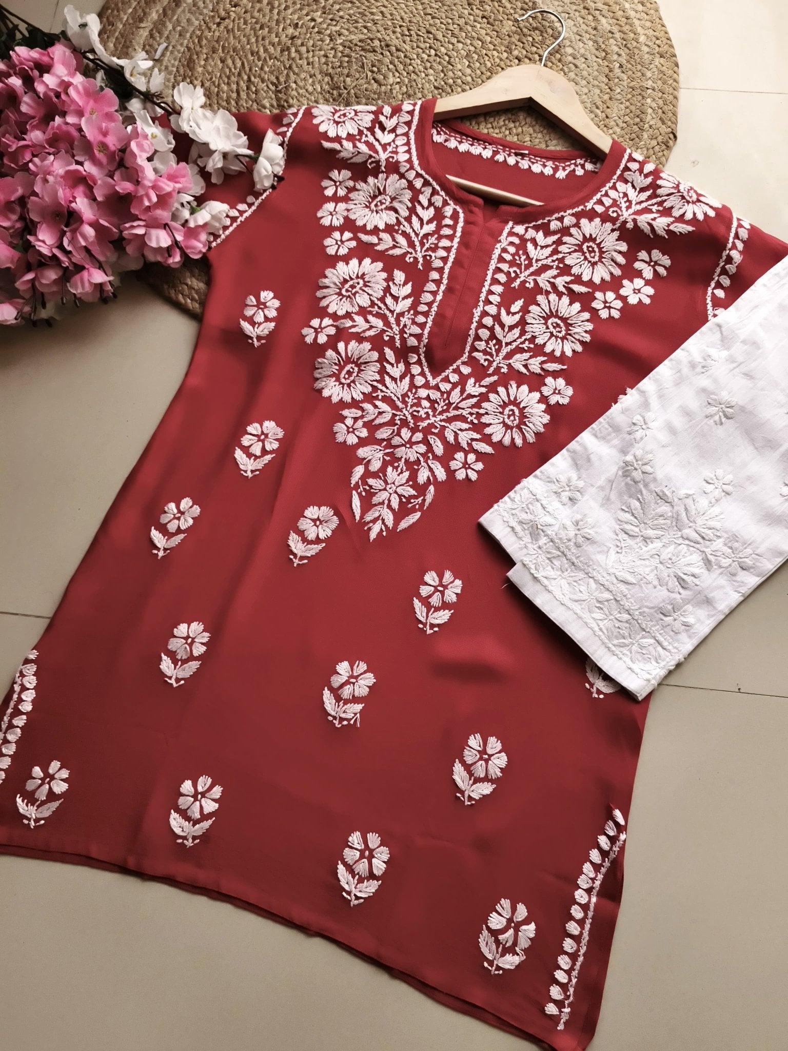 Summer Essential Daily / College / Office Wear Chikan Short Tops - Chikankari official