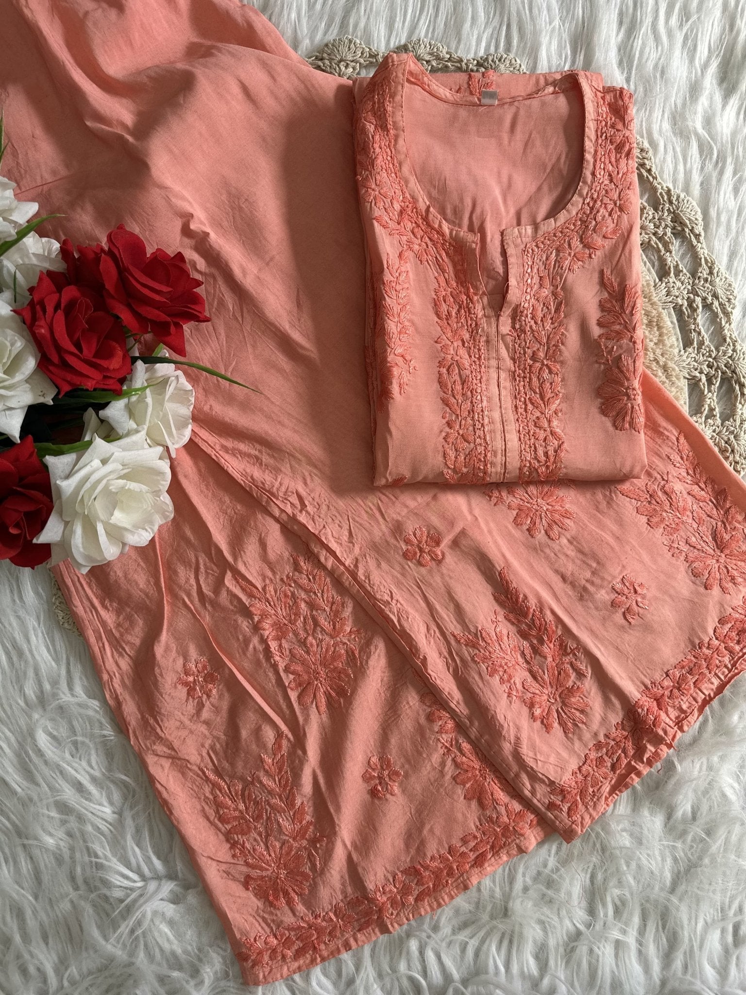 36 / peach
