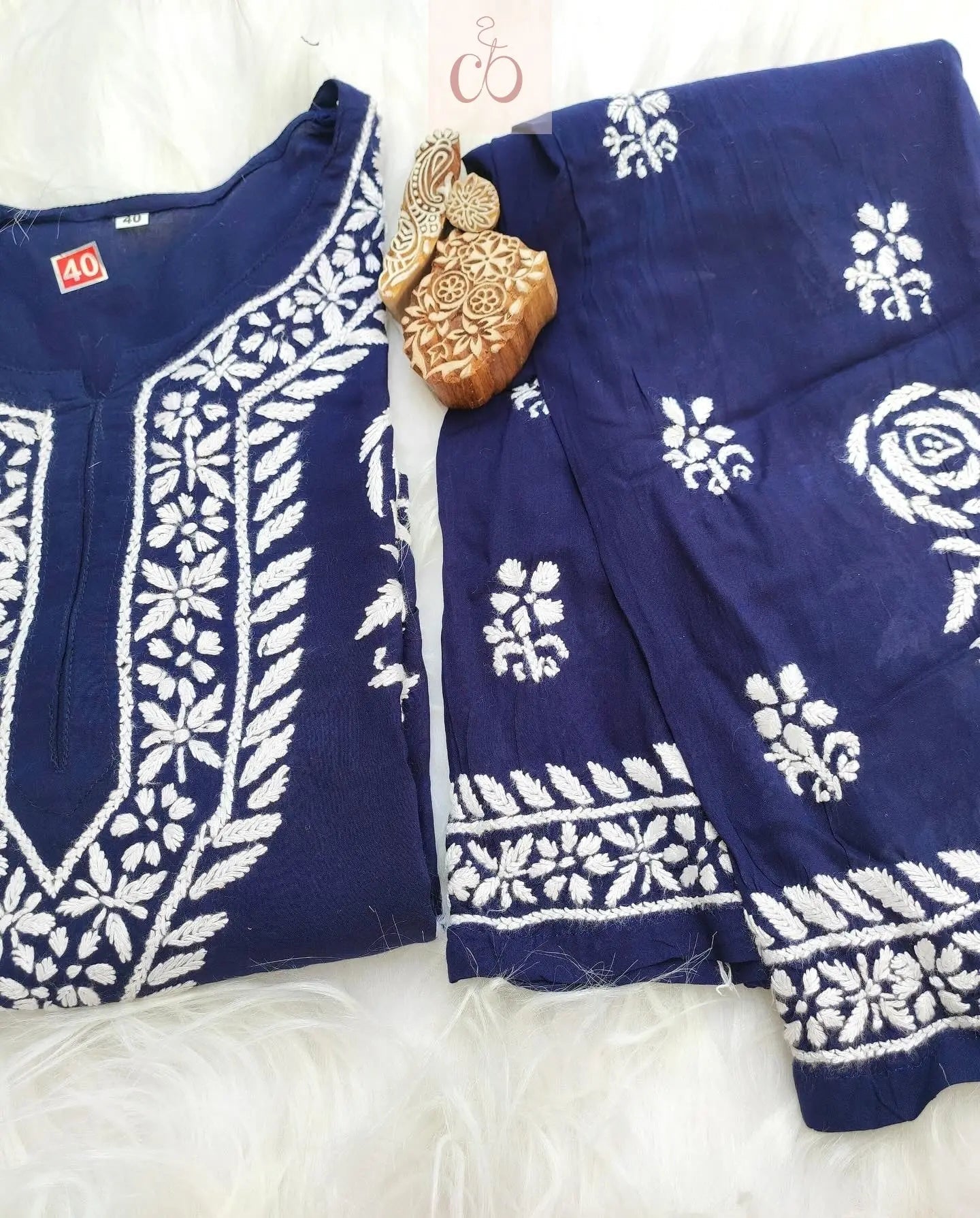 38 / navy blue