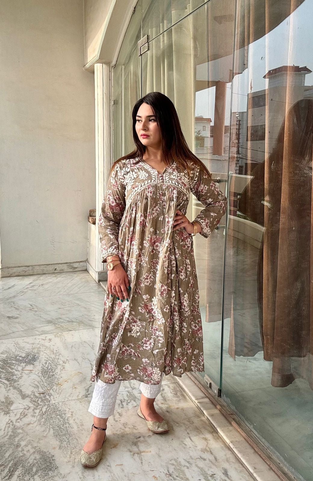 Super soft Mul aliya Gown - Chikankari official