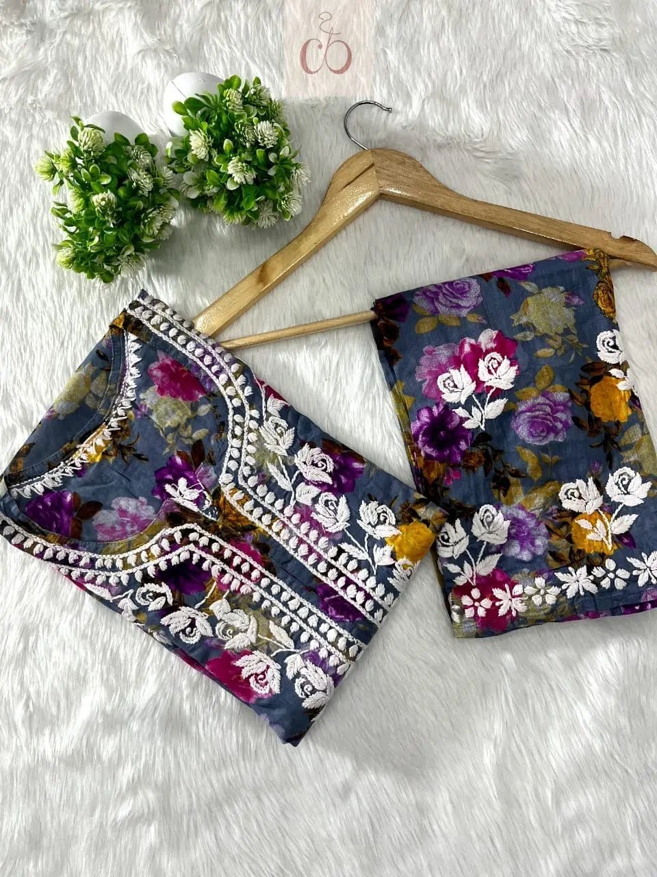 Swati Mul new Concept Kurti Plazzo Combo.. - Chikankari official