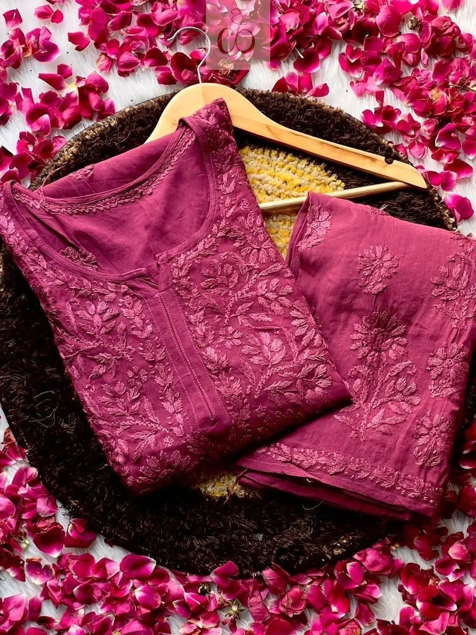 The Heart Of Lucknowi Chikankari 🫰🏻 - Chikankari official