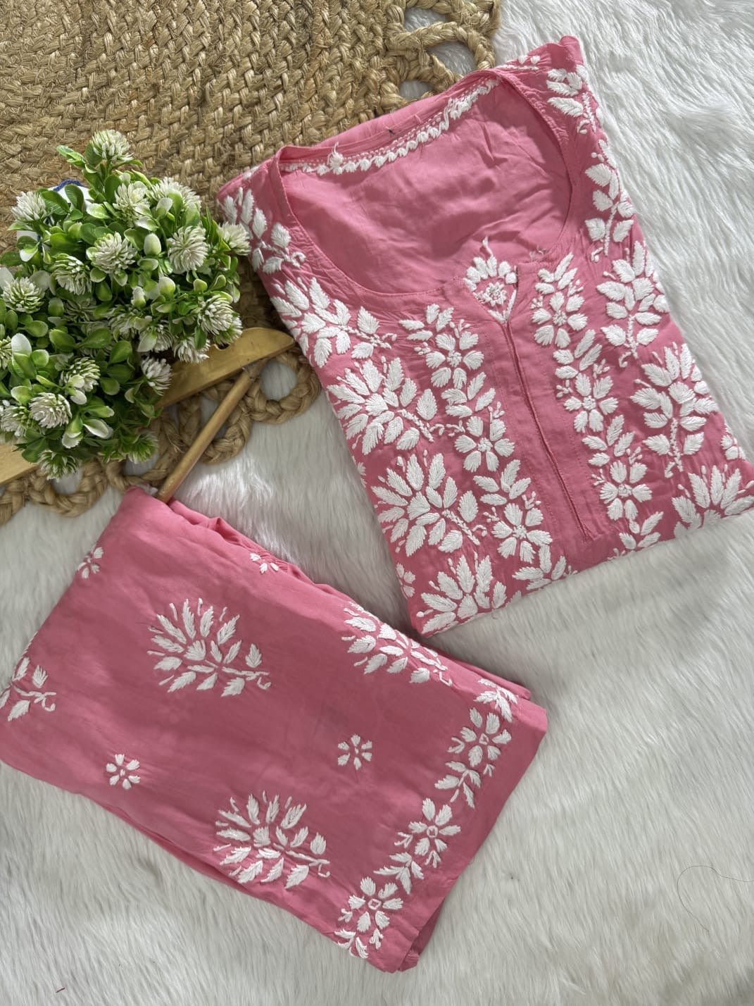 38 / baby pink