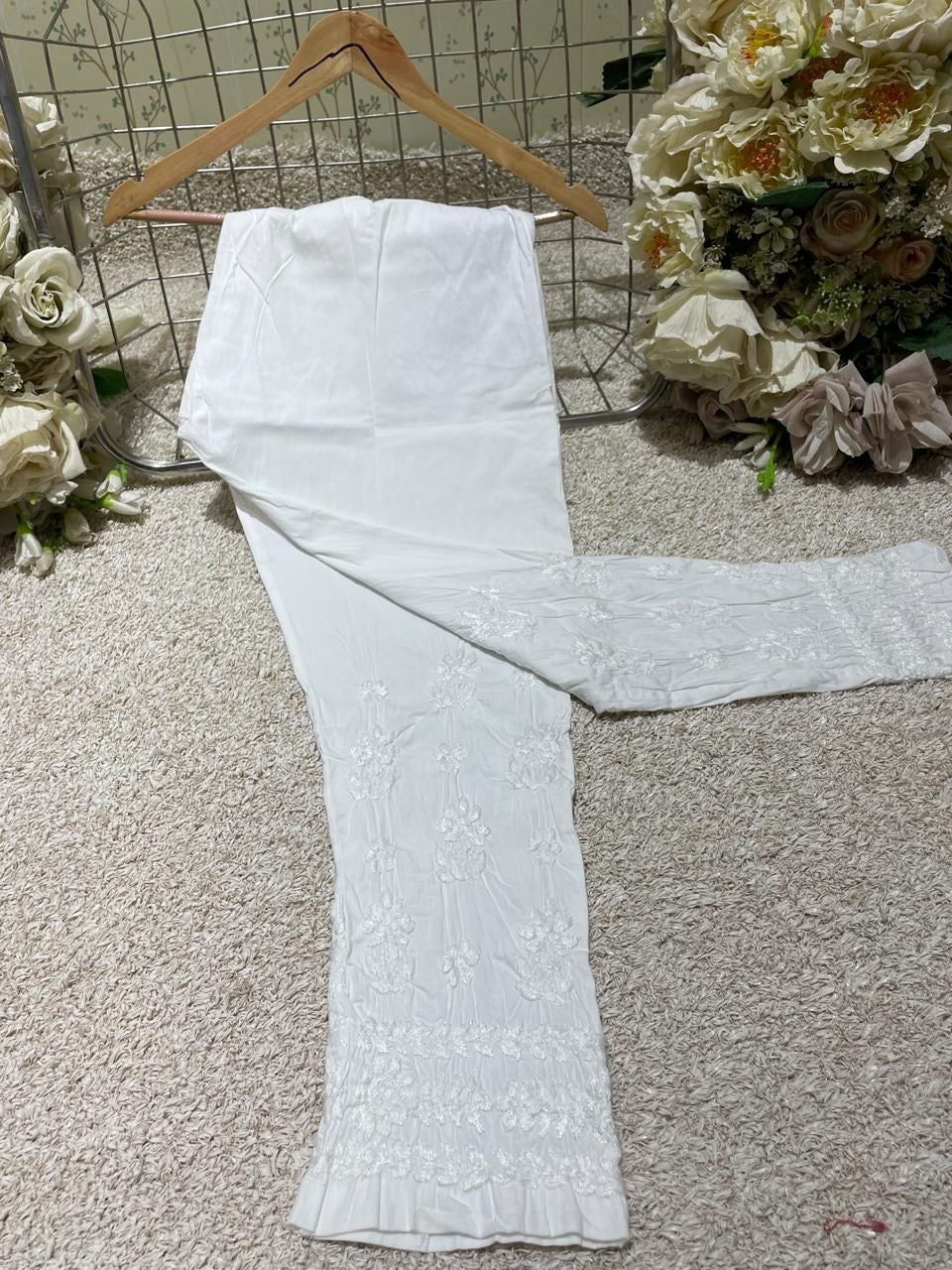 Upto 50 waist Hand embroidery Free Size Pant - Chikankari official