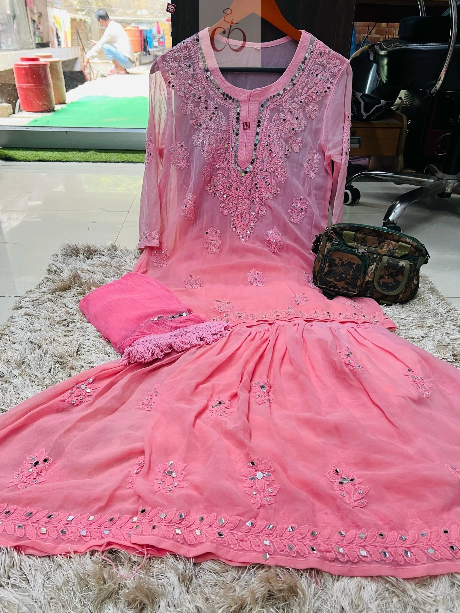 Viral ( Short Mirror Gharara 4pc Set ) Rishita Special - Chikankari official