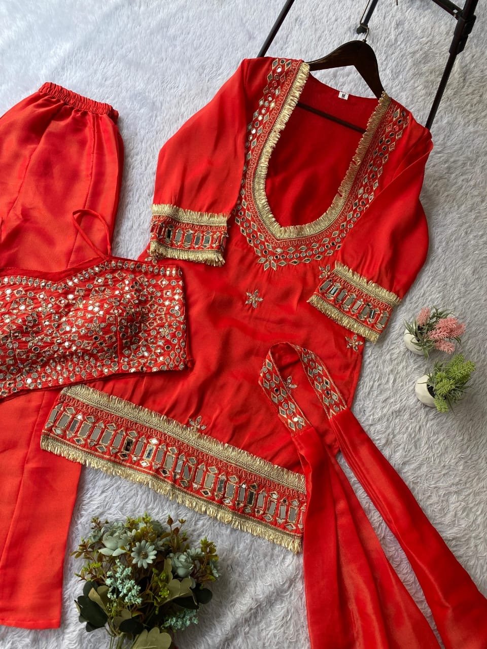 Wedding mirror embroidered 4pc set - Chikankari official