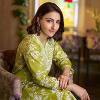Chikankari long mul mul kurti green
