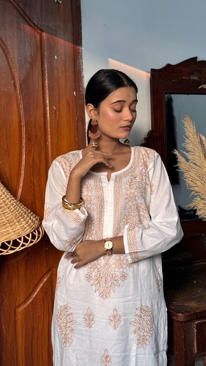 Zara Multi Thread Mul Kurta - Chikankari official