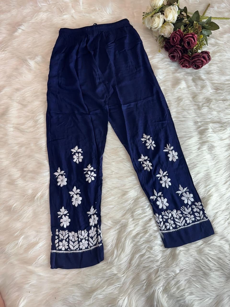 Zeenat Heavy Modal Co - ord Set - Chikankari official