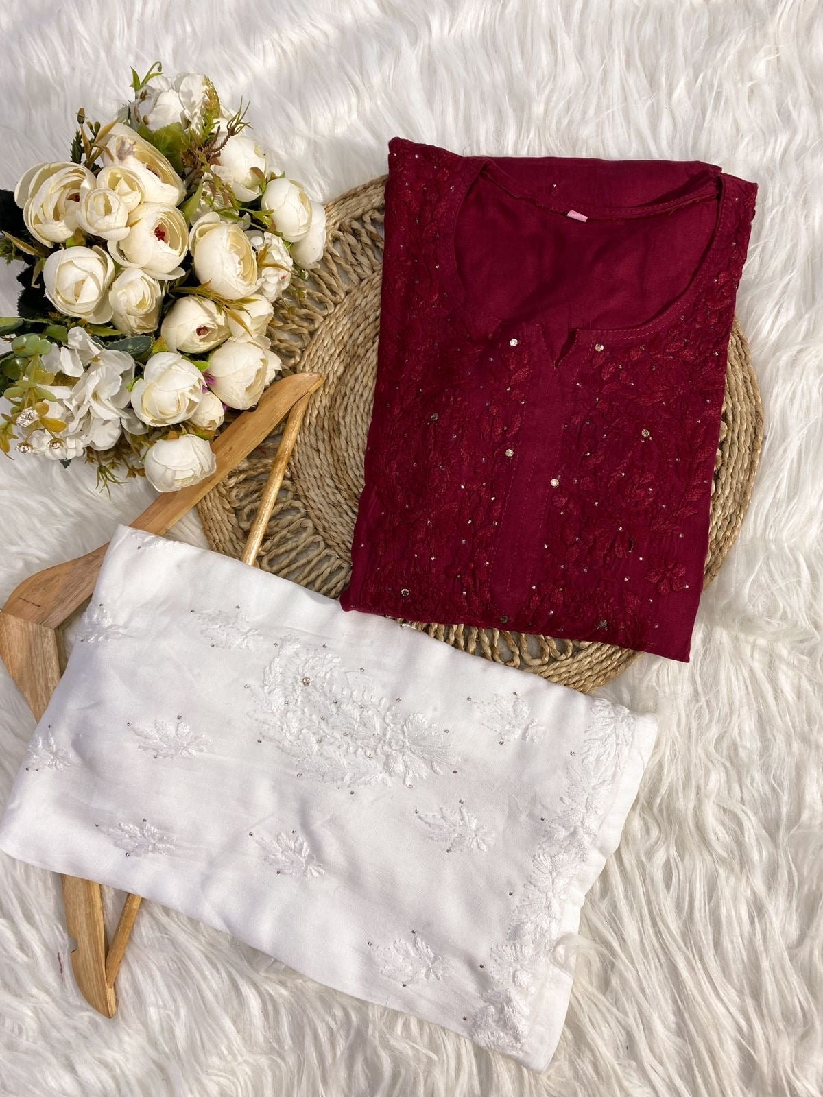 36 / maroon