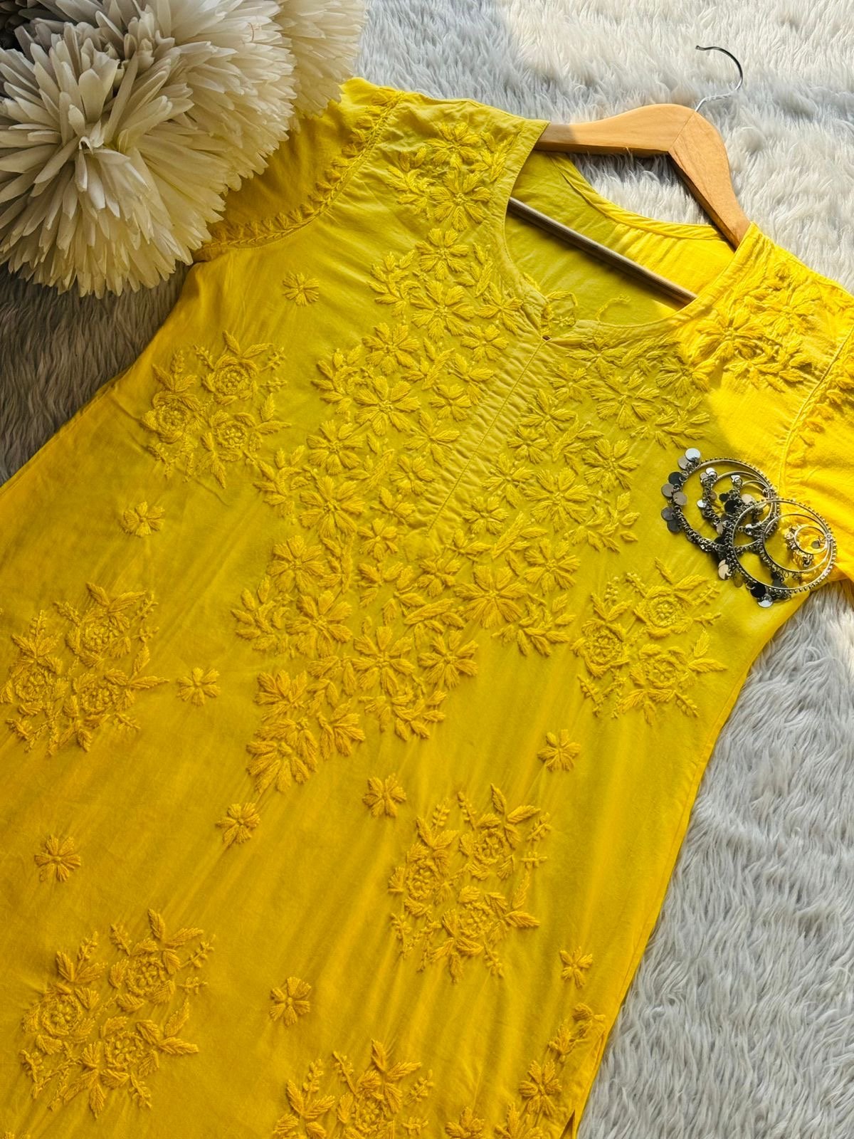 Zoya Modal Boota tone to Tone Combo - Chikankari official