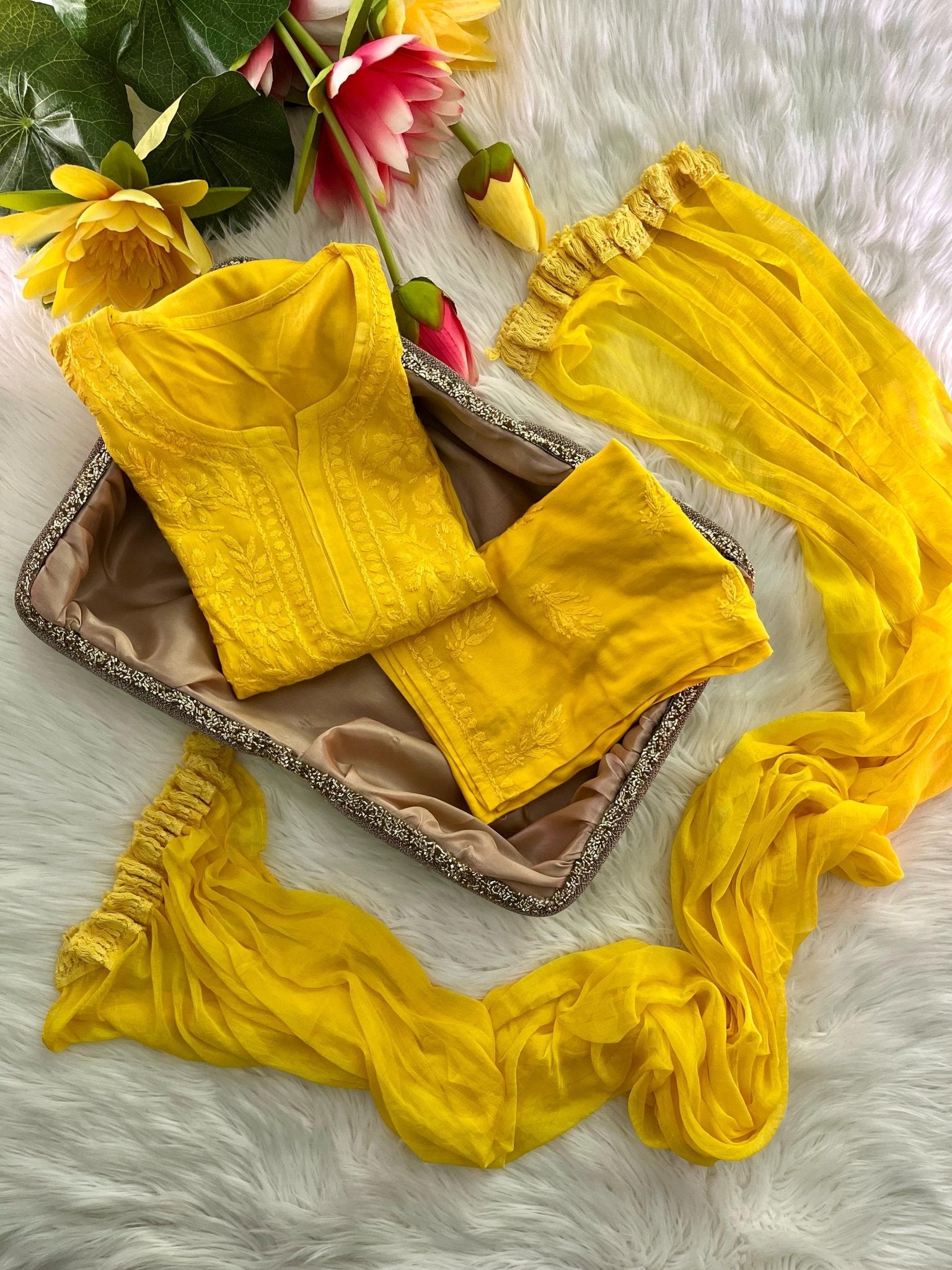 Zoya Rangrez Comfy 3pc Chikankari hand embroidered Set : Saba Ibrahim Inspired - Chikankari official